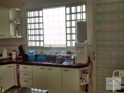 Casa para Comprar em Marília no bairro LORENZETTI