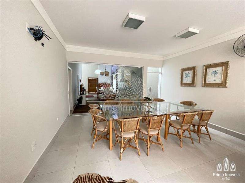 Casa para Comprar em Marília no bairro CASCATA Casa para Comprar em Marília no bairro CASCATA