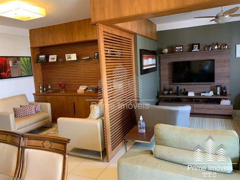 Casa para Comprar em Marília no bairro Centro