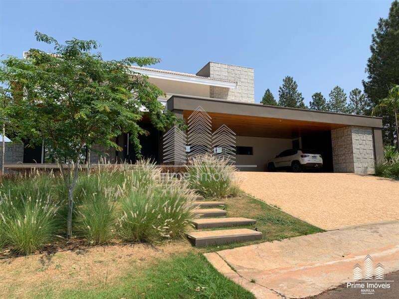 Casa para Comprar em Marília no bairro VALLE DO CANAÃ