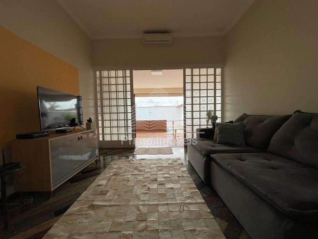 Casa para Comprar em Marília no bairro AEROPORTO Casa para Comprar em Marília no bairro AEROPORTO