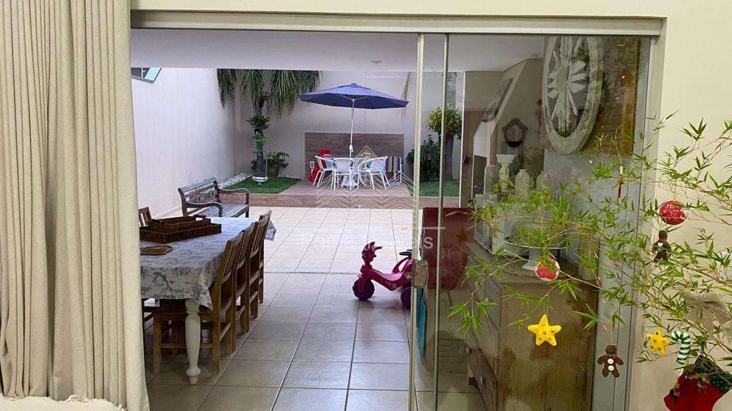 Casa para Comprar em Marília no bairro SÃO DOMINGOS