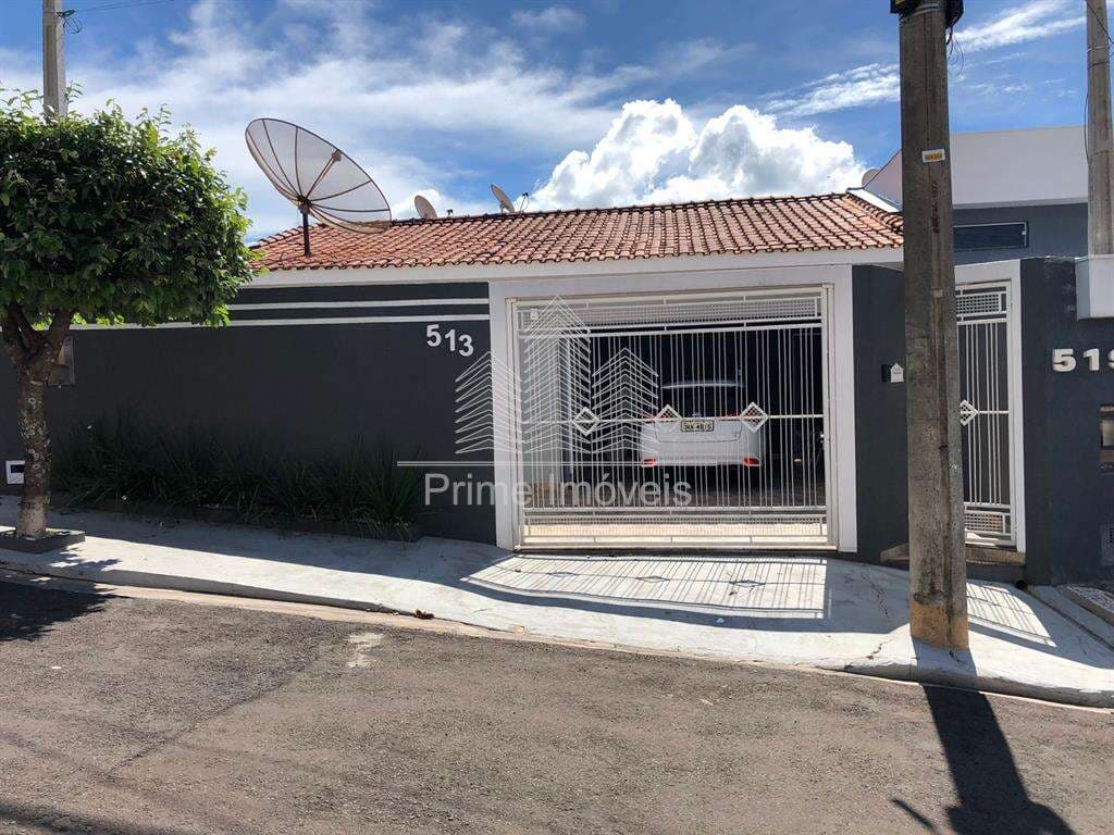 Casa para Comprar em Marília no bairro JÓQUEI CLUBE