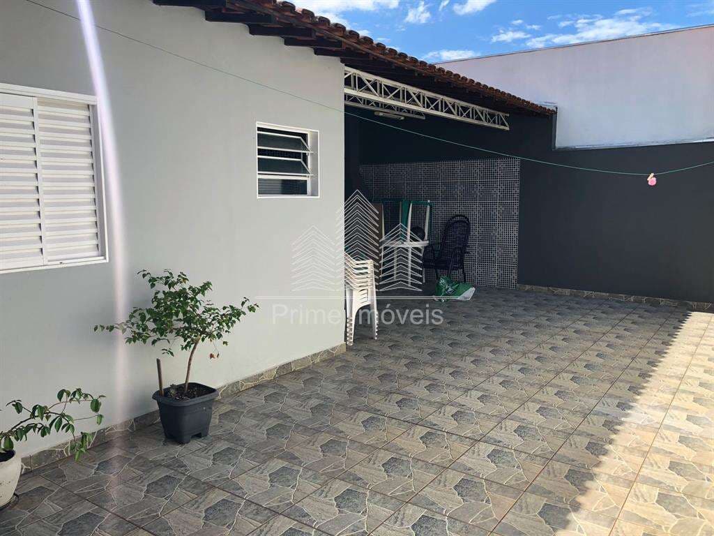 Casa para Comprar em Marília no bairro JÓQUEI CLUBE