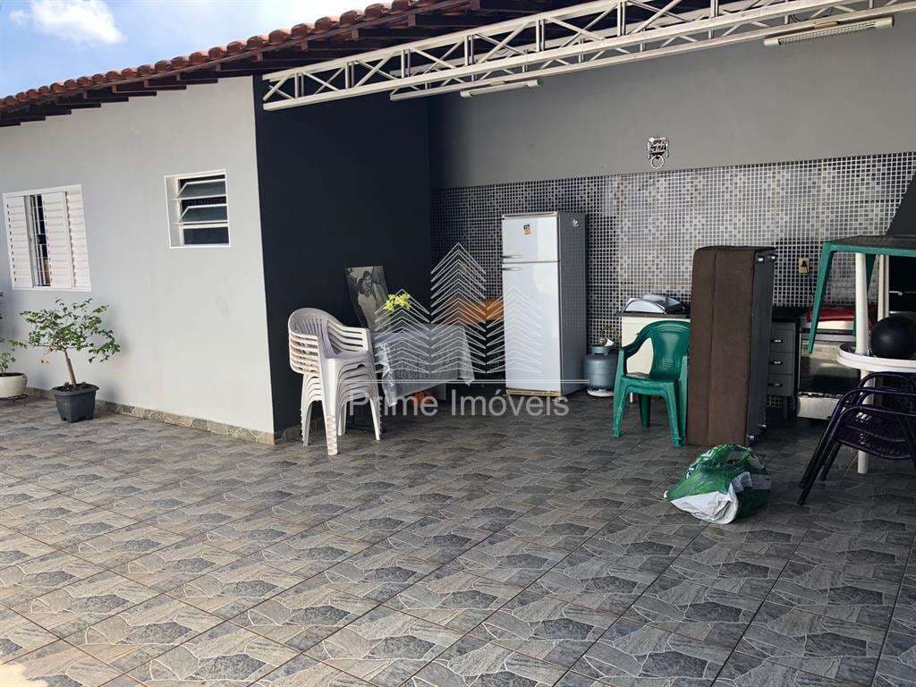 Casa para Comprar em Marília no bairro JÓQUEI CLUBE