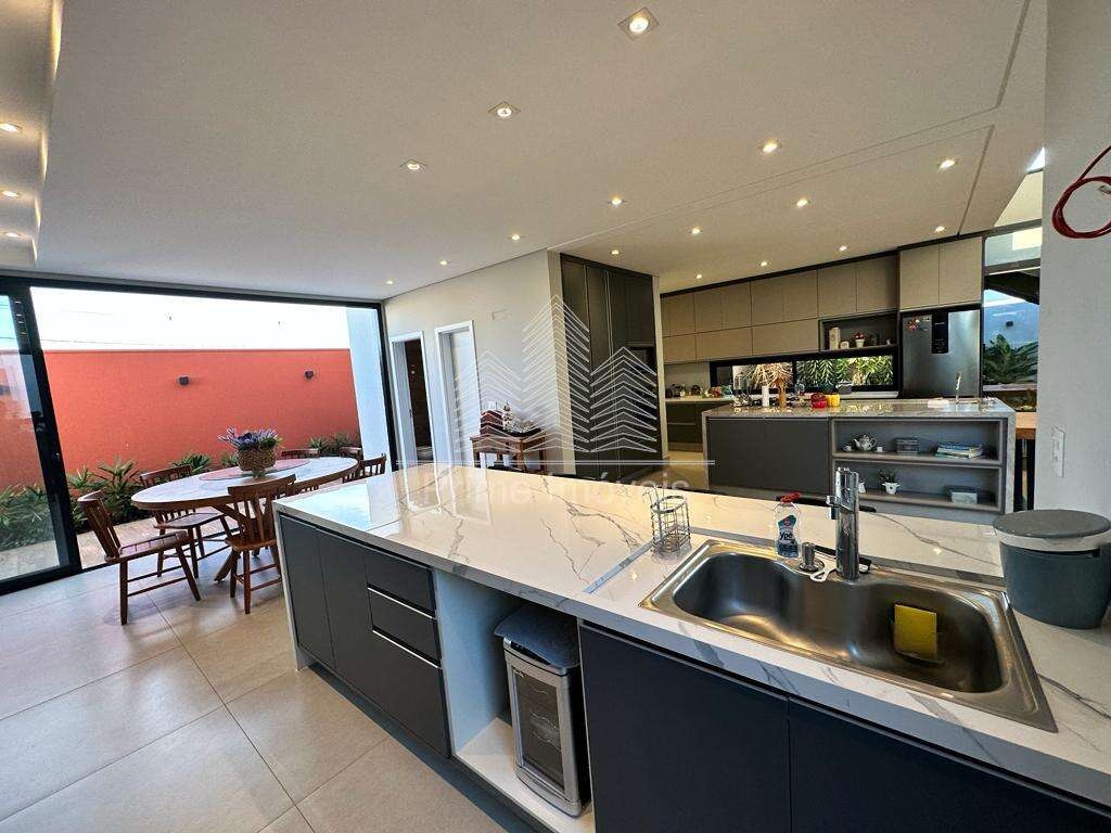 Casa para Comprar em Marília no bairro JARDIM MARIA IZABEL Casa para Comprar em Marília no bairro JARDIM MARIA IZABEL