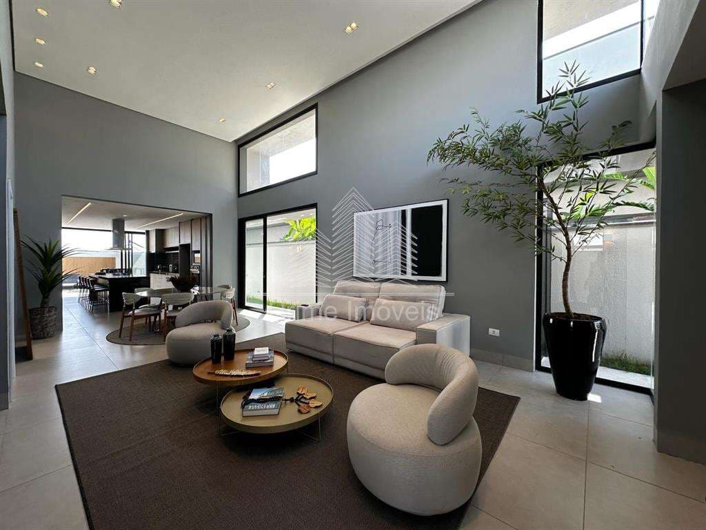 Casa para Comprar em Marília no bairro AEROPORTO