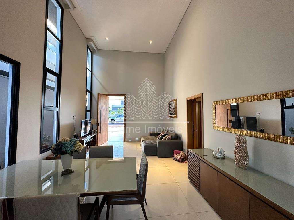 Casa para Comprar em Marília no bairro AEROPORTO