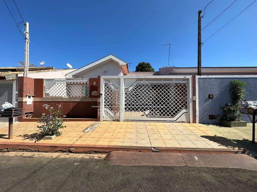 Casa para Comprar em Marília no bairro JARDIM ALTOS DA CIDADE
