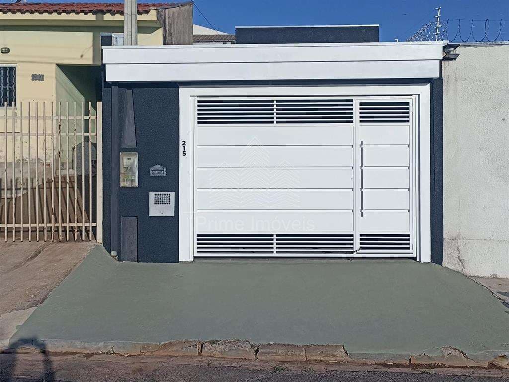 Casa para Comprar em Marília no bairro JARDIM MONTE CASTELO