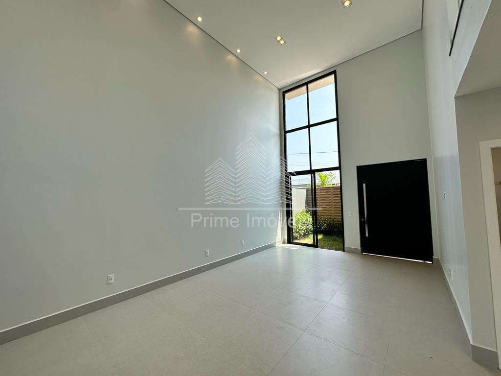 Casa para Comprar em Marília no bairro JARDIM ESMERALDA