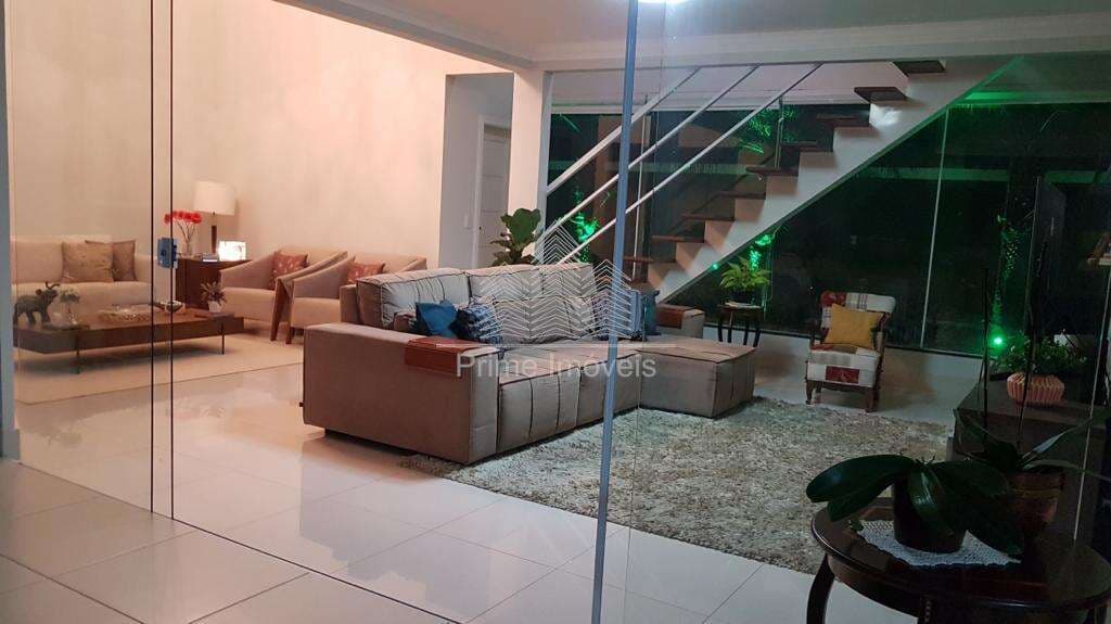 Casa para Comprar em Marília no bairro Jardim Tropical