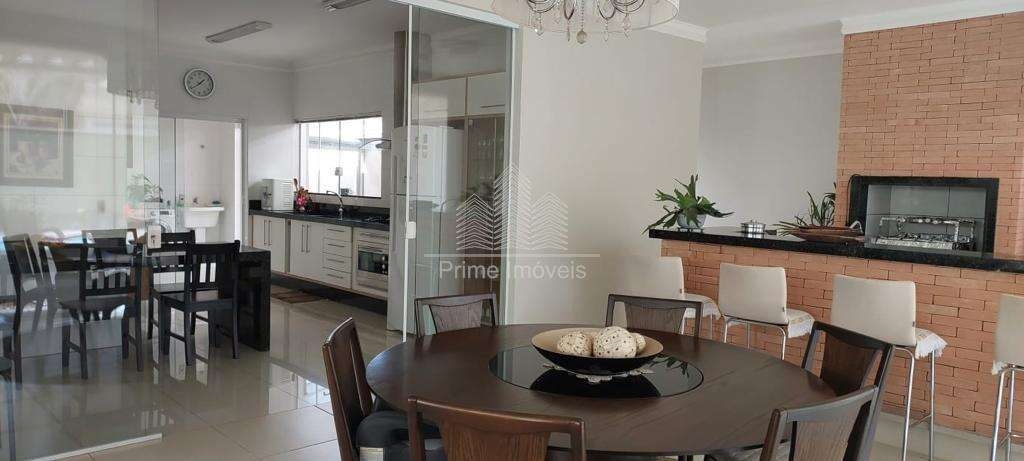 Casa para Comprar em Marília no bairro Jardim Tropical Casa para Comprar em Marília no bairro Jardim Tropical