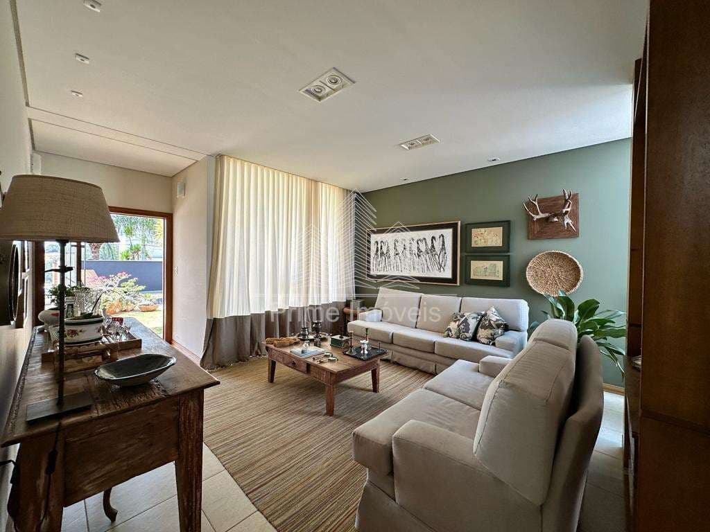 Residencial para Comprar em Marília no bairro JARDIM ALVORADA