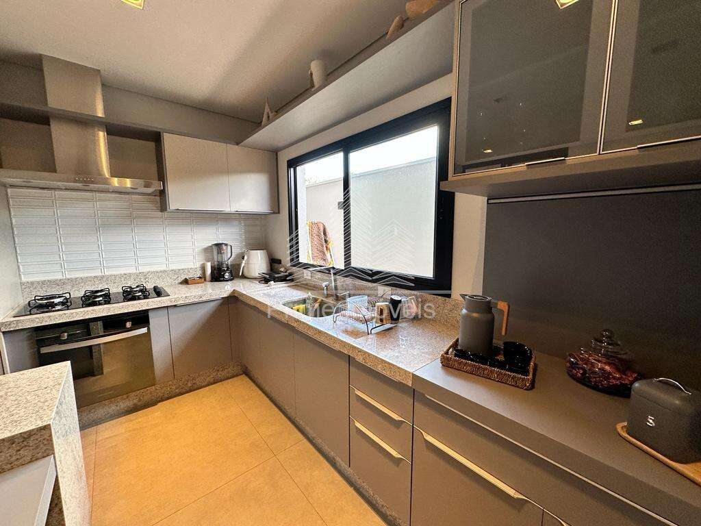 Casa para Comprar em Marília no bairro AEROPORTO Casa para Comprar em Marília no bairro AEROPORTO