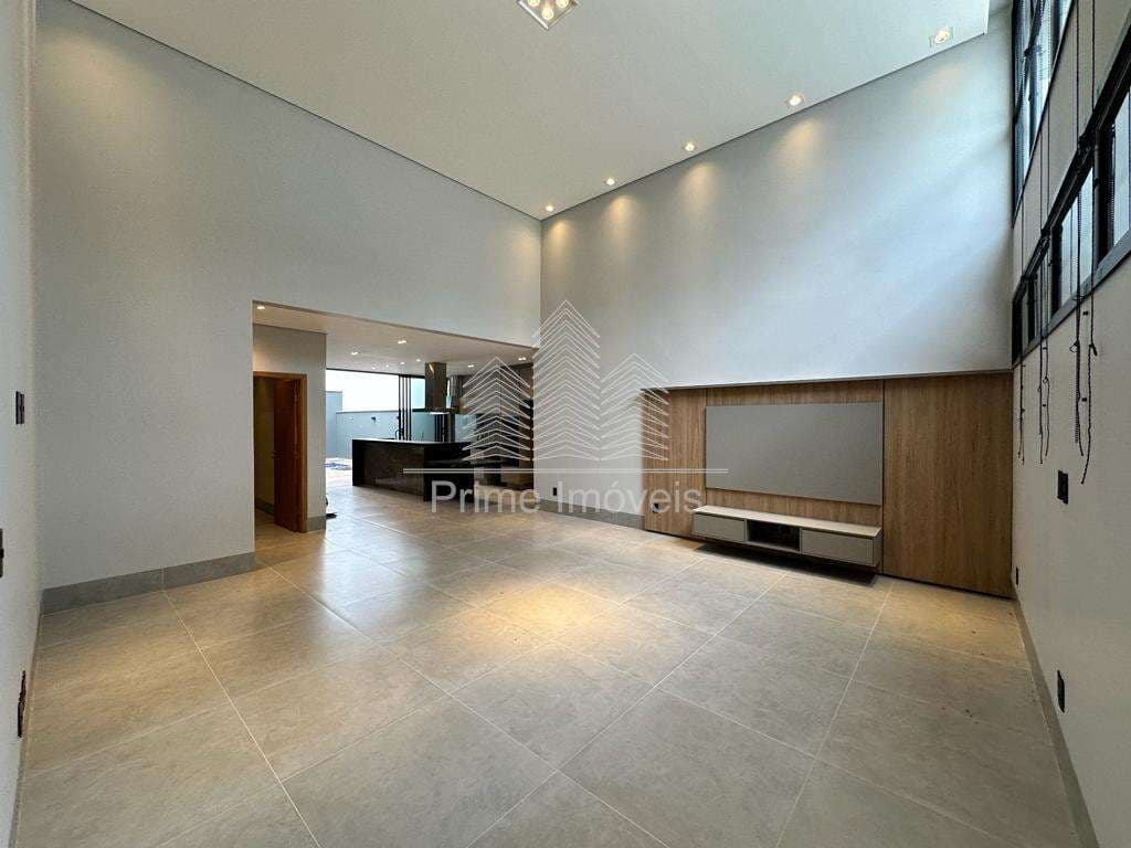 Casa para Comprar em Marília no bairro PARQUE DAS ESMERALDAS