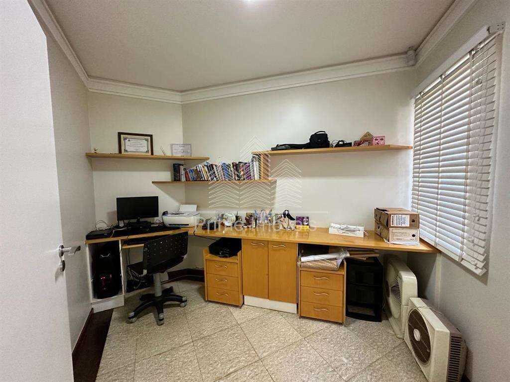 Casa para Comprar em Marília no bairro Jardim Tropical