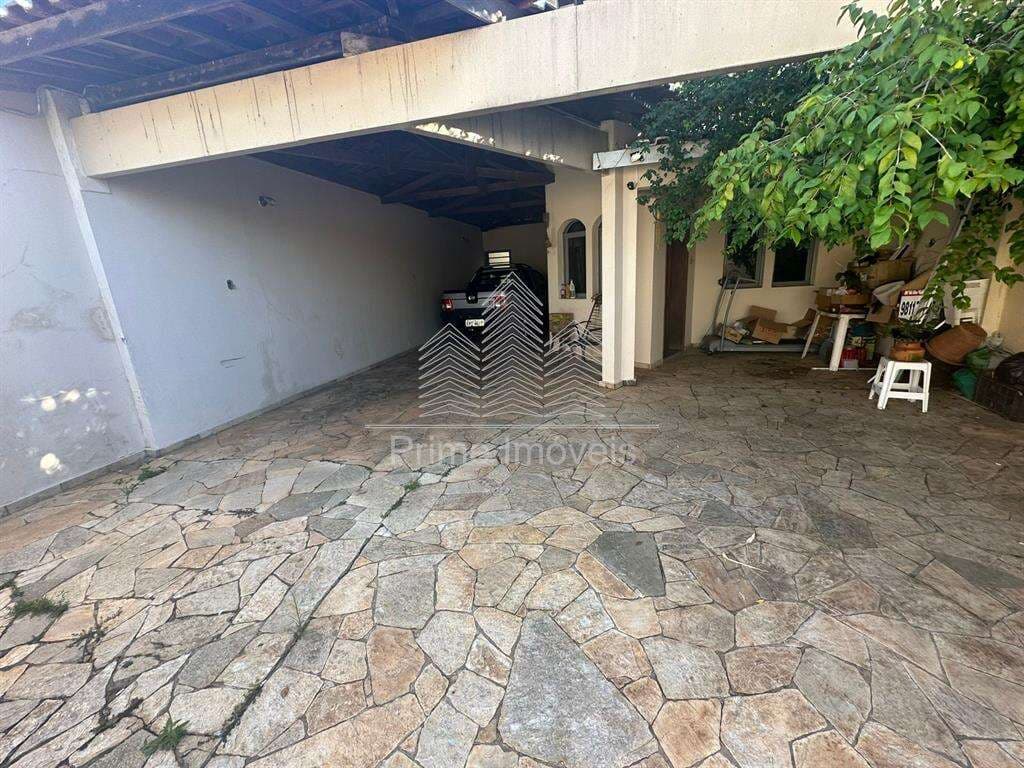 Casa para Comprar em Marília no bairro CASCATA
