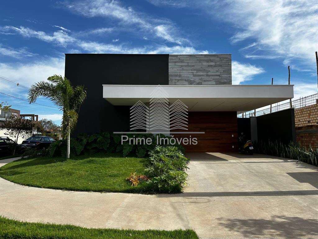 Casa para Comprar em Marília no bairro AEROPORTO