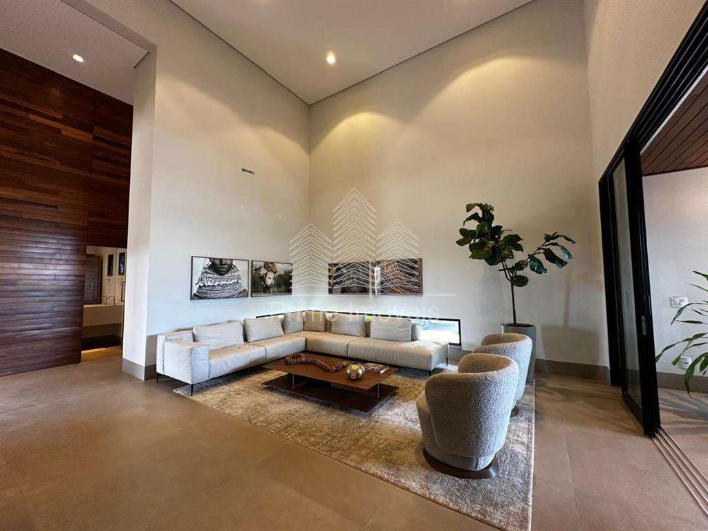 Casa para Comprar em Marília no bairro AEROPORTO