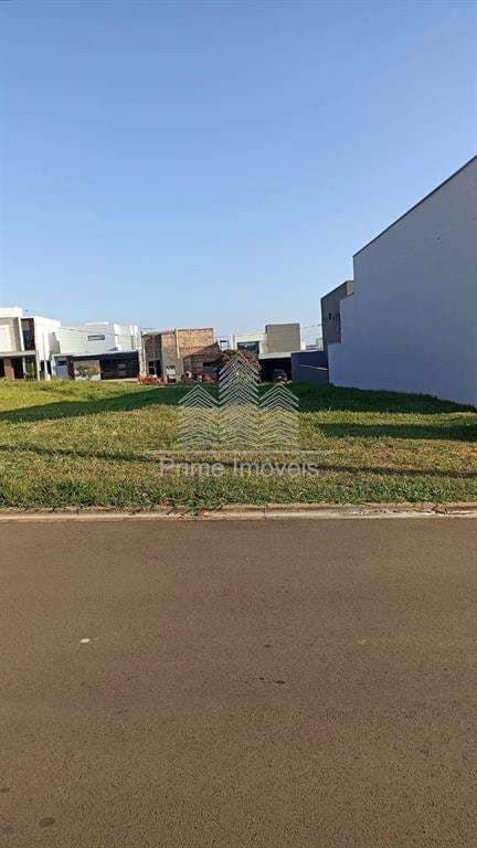 Terreno para Comprar em Marília no bairro DAMHA