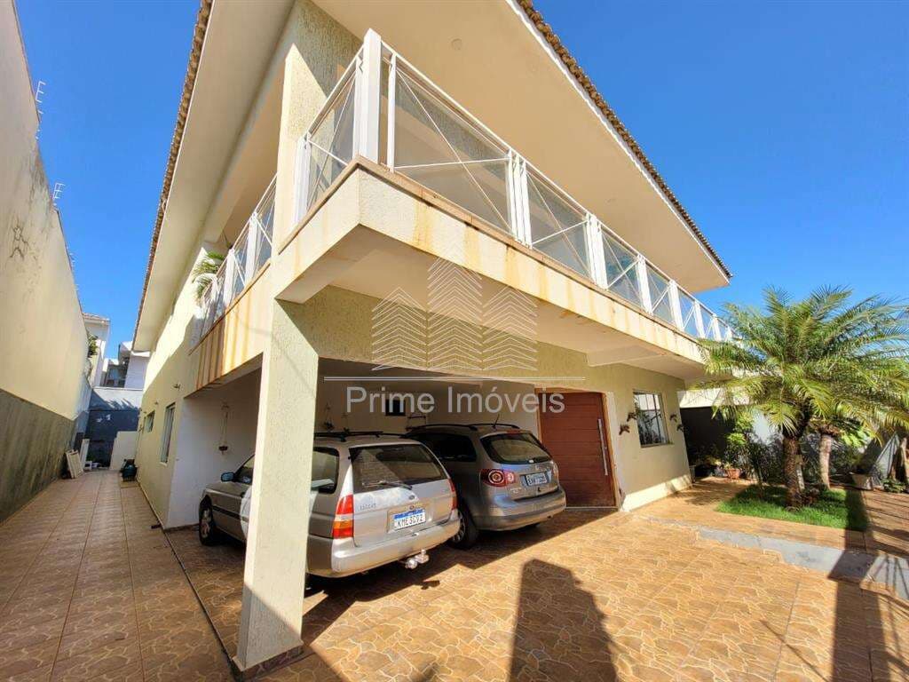 Casa para Comprar em Marília no bairro Jardim Tropical