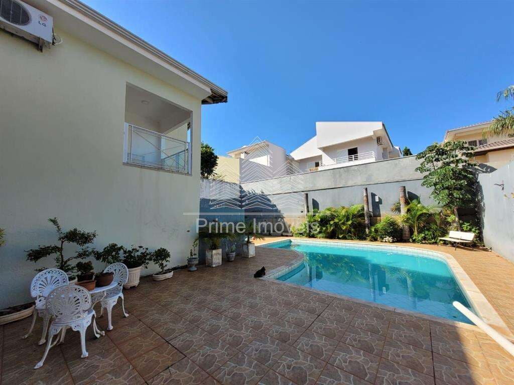 Casa para Comprar em Marília no bairro Jardim Tropical