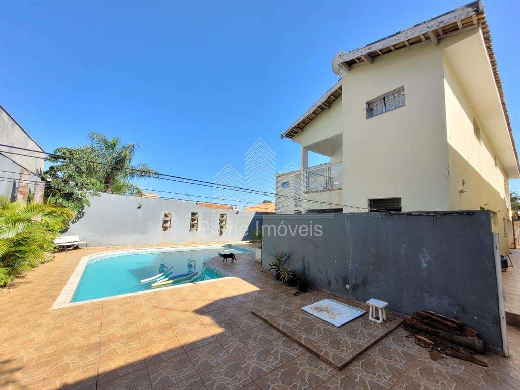 Casa para Comprar em Marília no bairro Jardim Tropical Casa para Comprar em Marília no bairro Jardim Tropical