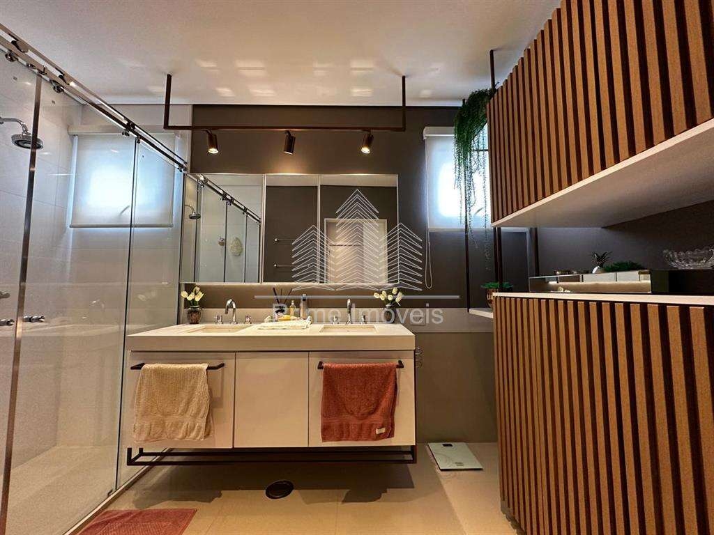 Residencial para Comprar em Marília no bairro Jardim Tropical Residencial para Comprar em Marília no bairro Jardim Tropical