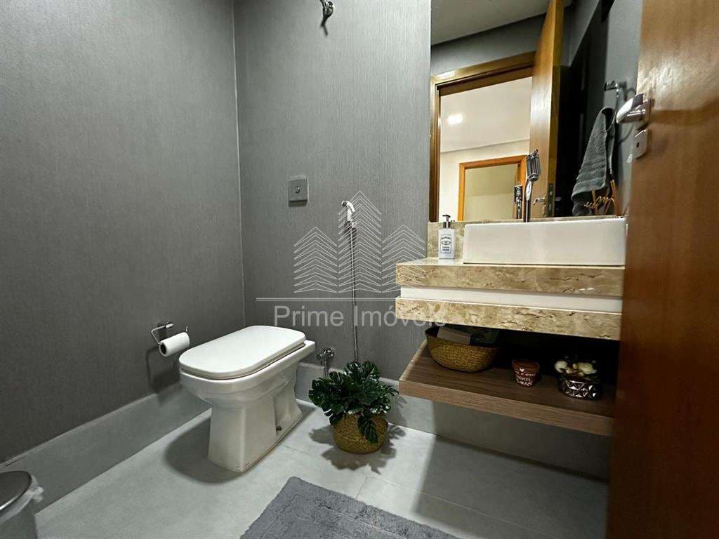 Casa para Comprar em Marília no bairro JARDIM ESMERALDA