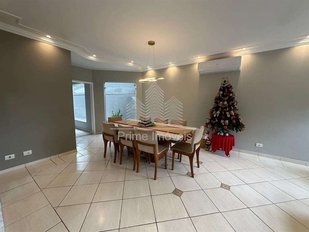 Casa para Comprar em Marília no bairro JARDIM ESTORIL