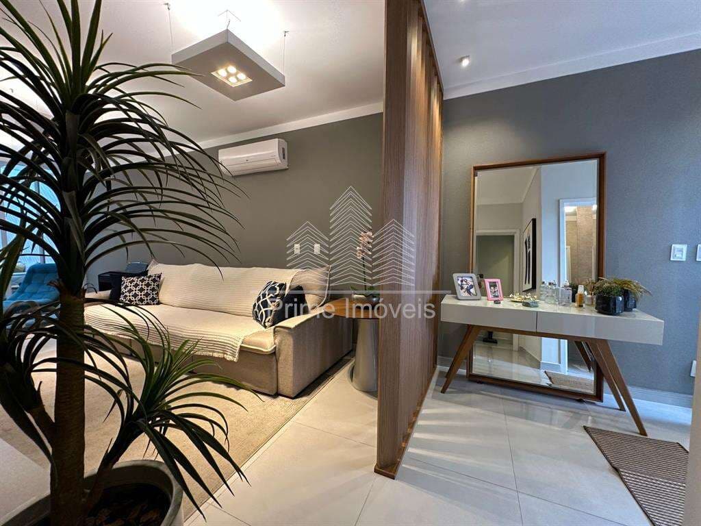 Casa para Comprar em Marília no bairro ESMERALDA