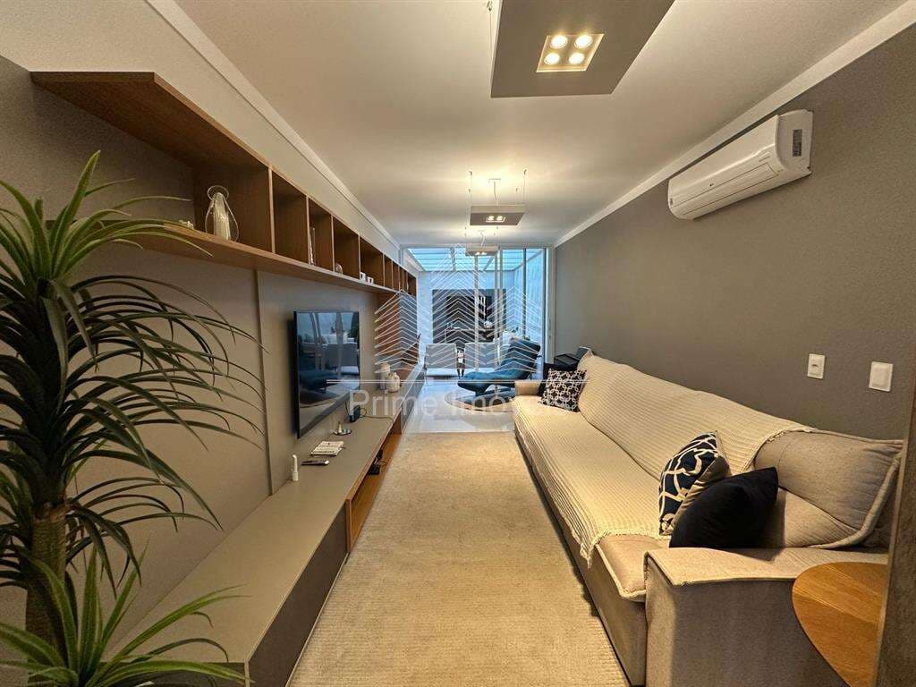 Casa para Comprar em Marília no bairro ESMERALDA