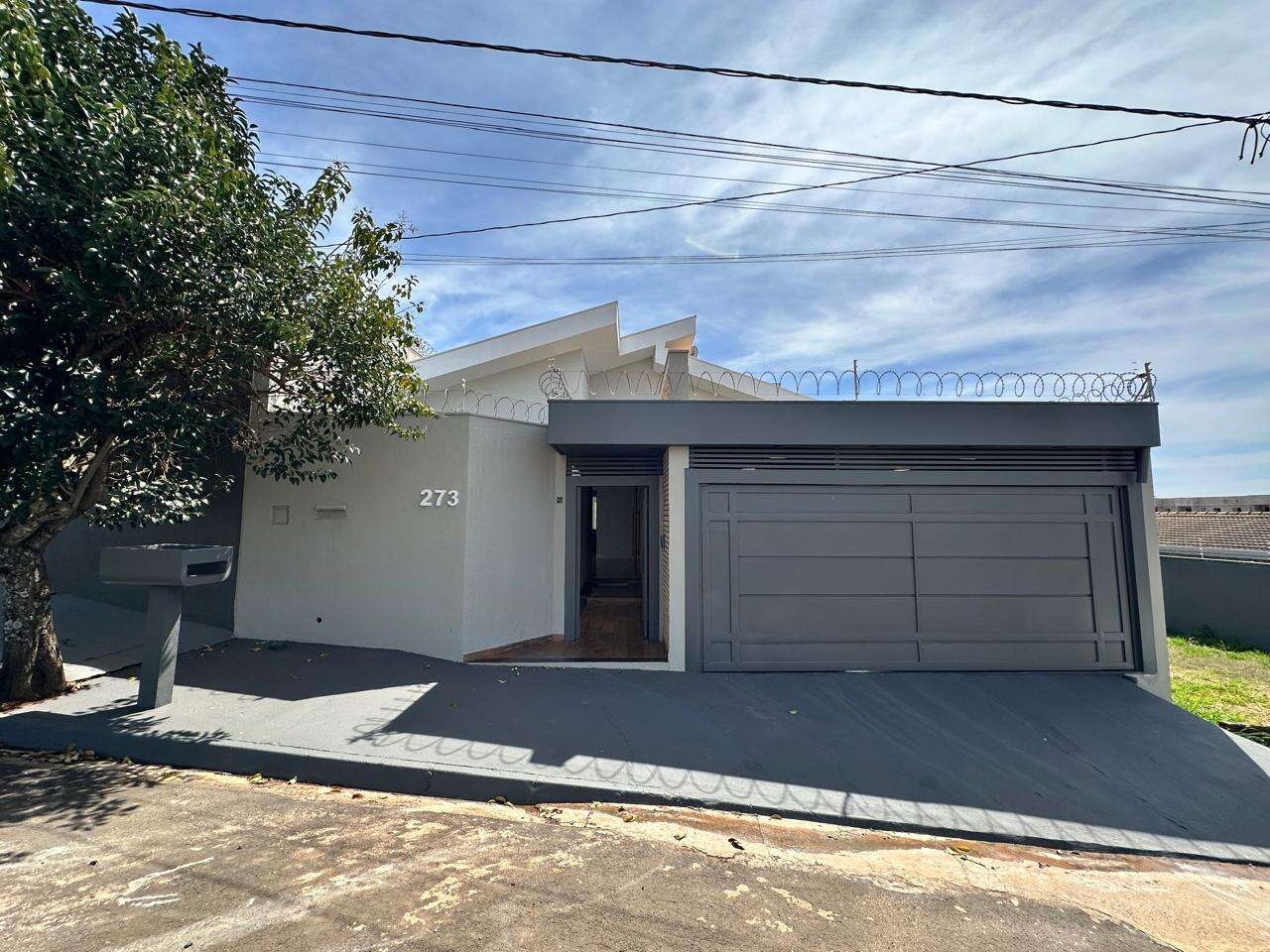 Casa para Comprar em Marília no bairro JARDIM FLORENÇA Casa para Comprar em Marília no bairro JARDIM FLORENÇA