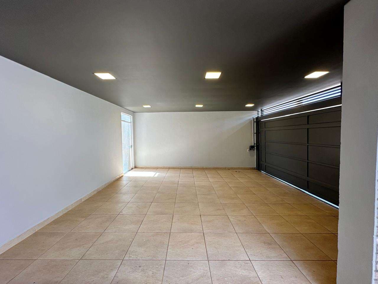 Casa para Comprar em Marília no bairro JARDIM FLORENÇA