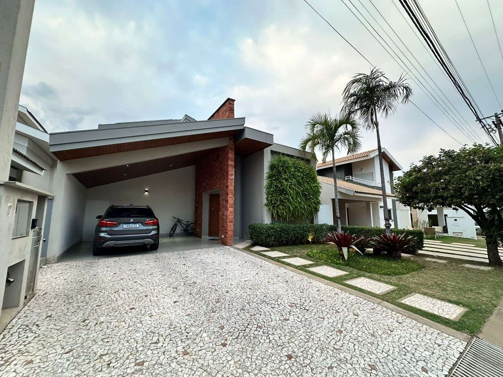 Casa para Comprar em Marília no bairro JARDIM ALVORADA