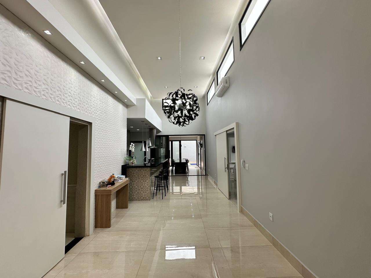 Casa para Comprar em Marília no bairro ESMERALDA RESIDENCE II