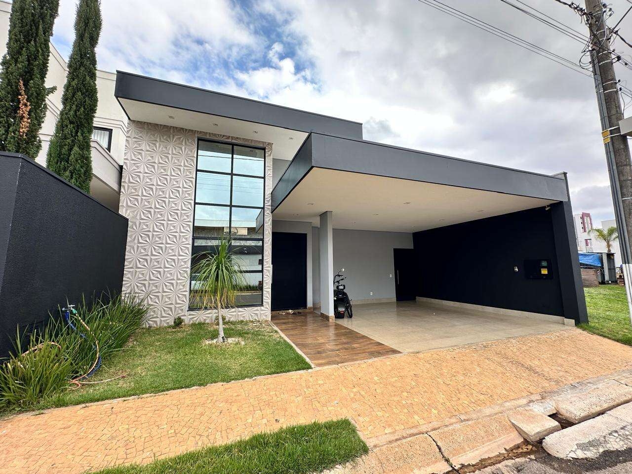 Casa para Comprar em Marília no bairro ESMERALDA RESIDENCE II Casa para Comprar em Marília no bairro ESMERALDA RESIDENCE II