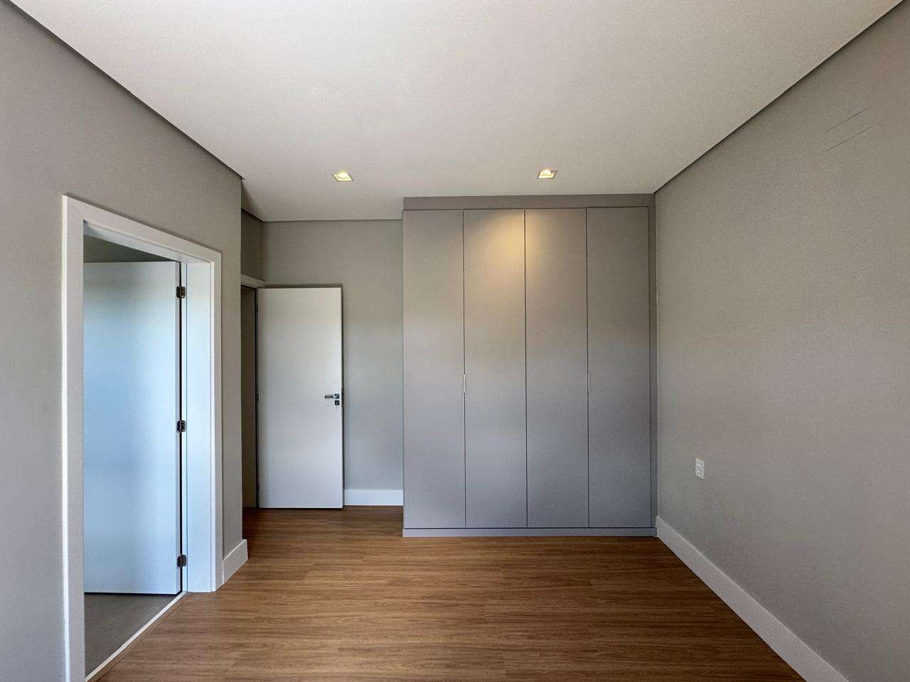 Casa para Comprar em Marília no bairro SILENZIO ESMERALDA Casa para Comprar em Marília no bairro SILENZIO ESMERALDA