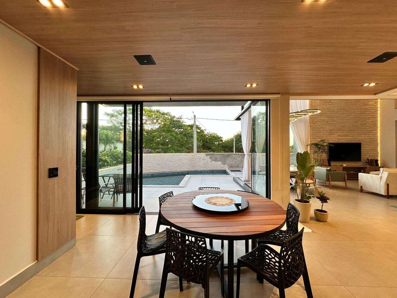 Sobrado para Comprar em Marília no bairro VILA FLORA 3