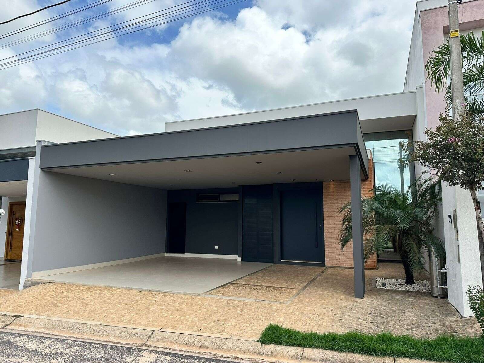Casa para Comprar em Marília no bairro ESMERALDA RESIDENCE II