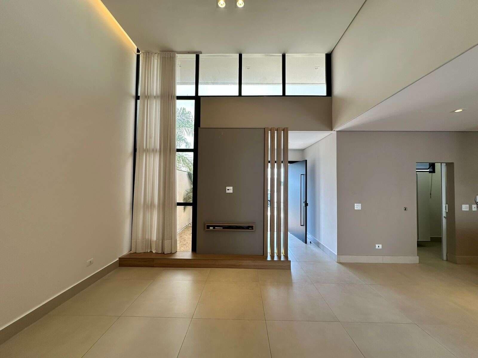 Casa para Comprar em Marília no bairro ESMERALDA RESIDENCE II